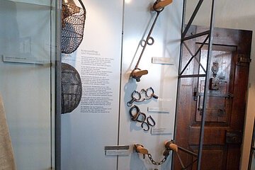 Folterwerkzeug, Ausstellung Hinter Gittern im Strafvollzugmuseum Kaisheim