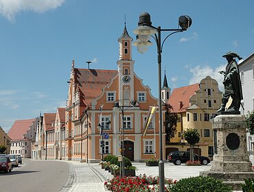Municipio e monumento a Tilly a Rain (Wörnitz)